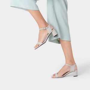 Giày sandal gót vuông quai ngang